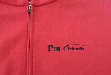 Вышивка логотипа на одежде