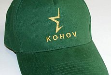 Вышивка логотипа на одежде