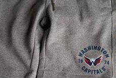 Вышивка логотипа на одежде