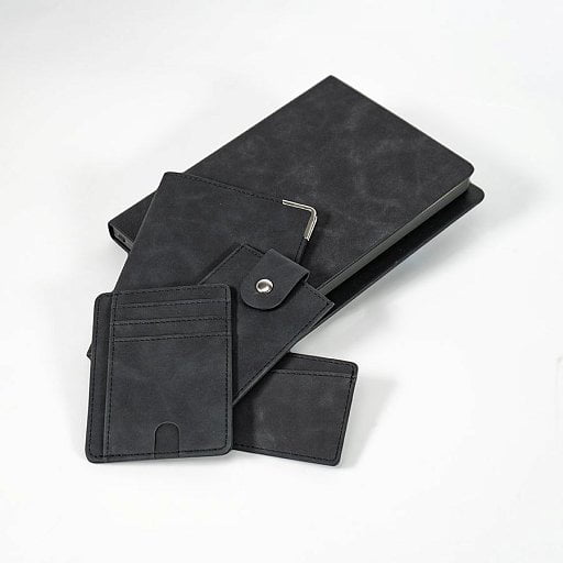 Ежедневник недатированный Solas, формат А5, с магнитом, кремовый блок  в линейку