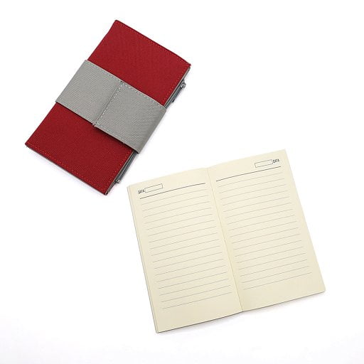 Ежедневник A6 недатированный Futuro, в твердой обложке