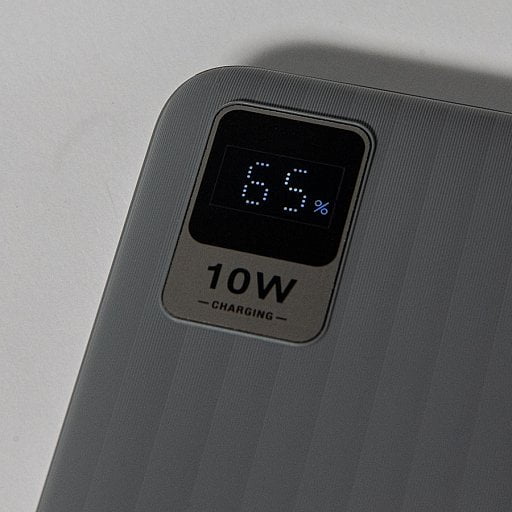 Универсальный аккумулятор OMG Wave 10 (10000 мАч)