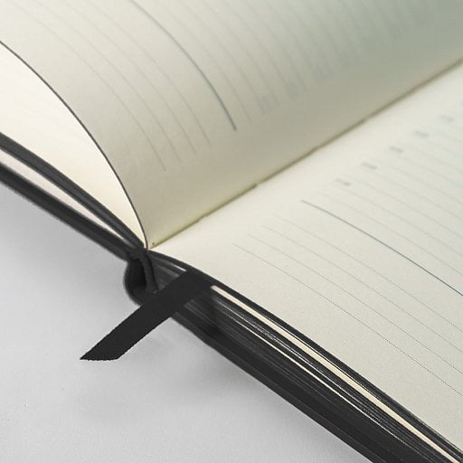 Ежедневник недатированный Solas, формат А5, с магнитом, кремовый блок  в линейку