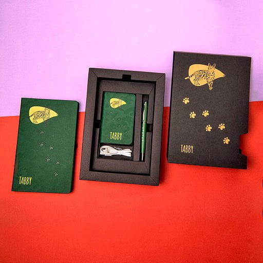 Универсальное зарядное устройство TABBY (4000mAh)