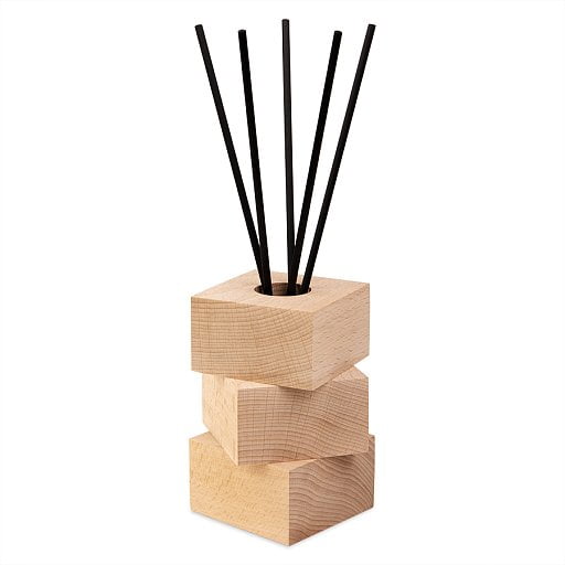 Парфюм для интерьера с аромадиффузором по мотивам