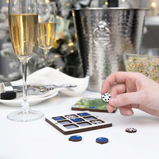 Игра крестики-нолики Criss Cross